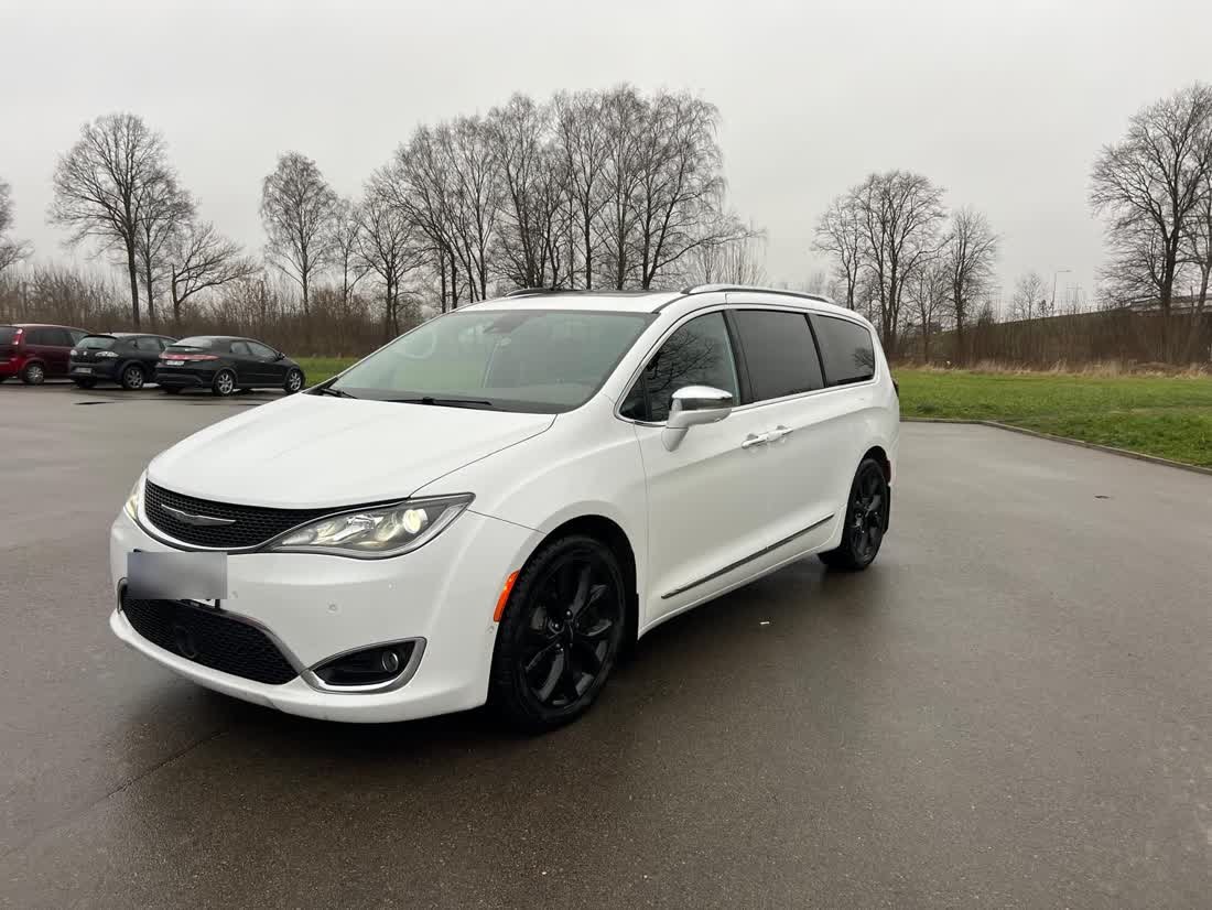 Chrysler Pacifica